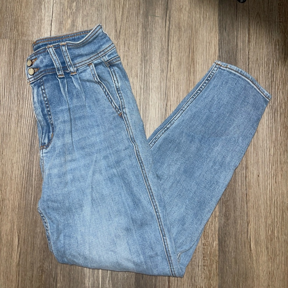 Pilcro and the Letterpress Anthropologie High Waisted  Jeans Medium Wash, Size 6
